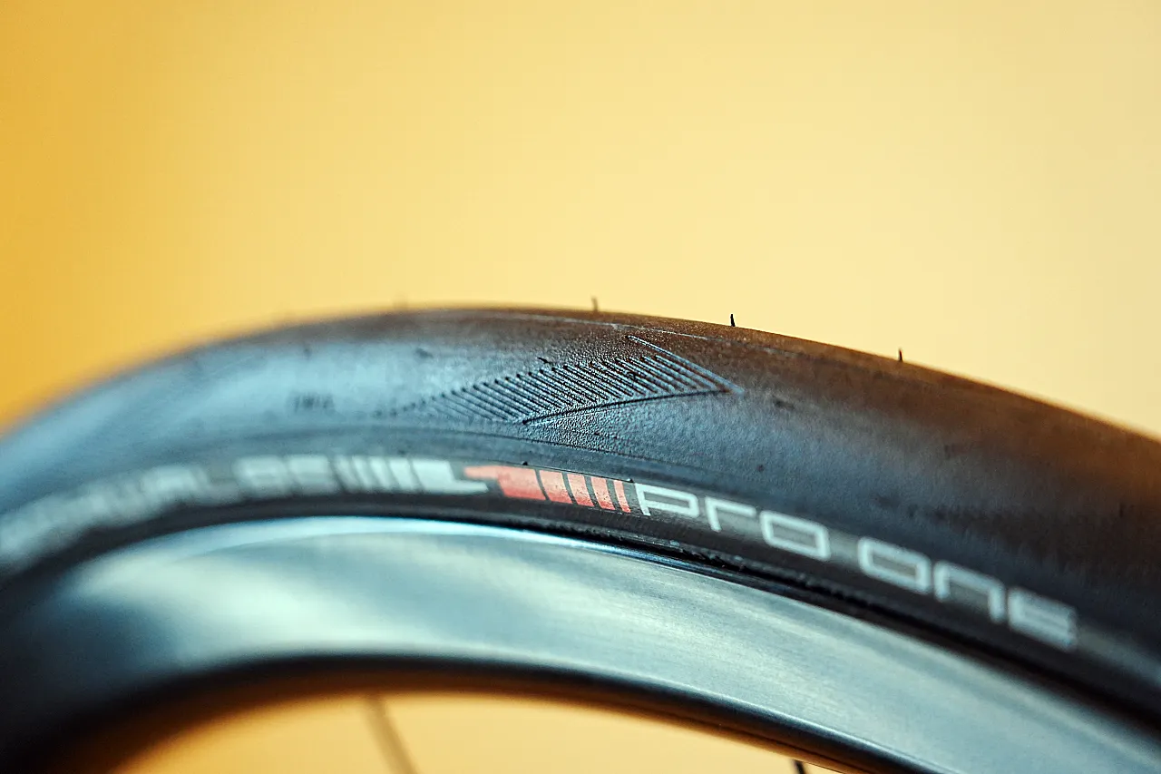 SCHWALBE PRO ONE HT 700×27C チューブラータイヤ SCHWALBE PRO ONE HT 700×27C チューブラータイヤ