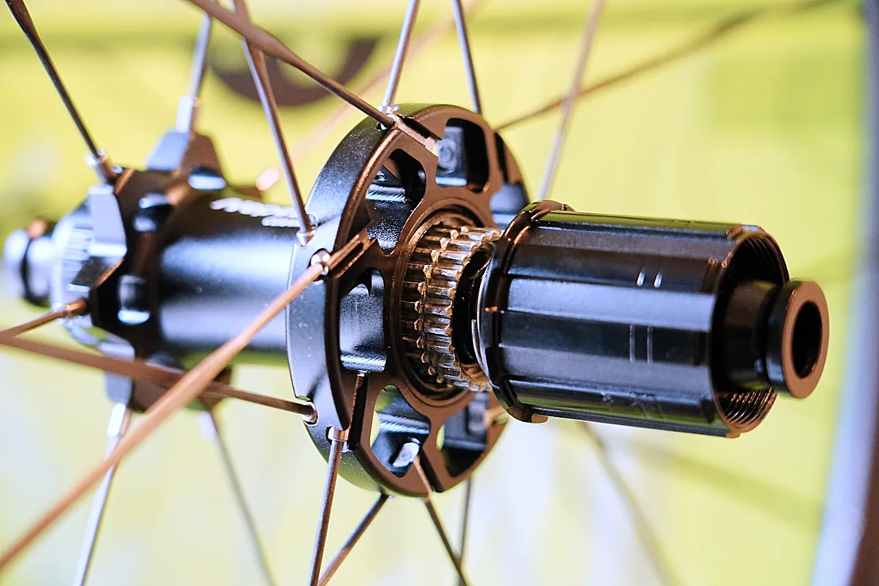 Nepest NOVA X 45/55 インプレッション：革新的カーボンスポーク