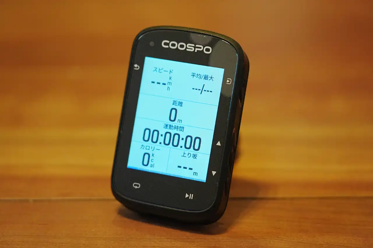 カラータッチスクリーン、36時間稼働、ナビ搭載で1万円台の